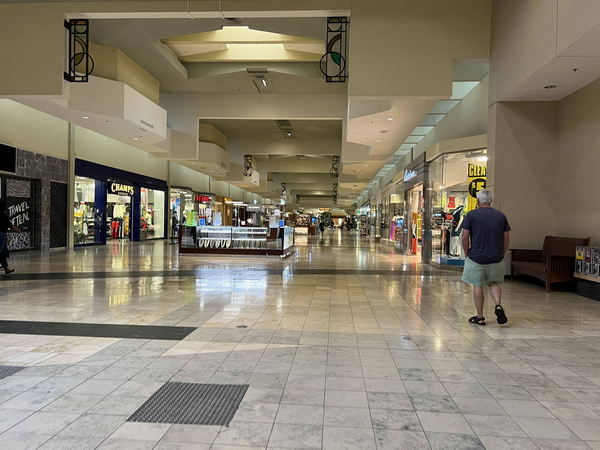 Lansing Mall - Aug 13 2022